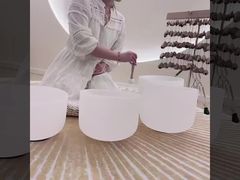 চূড়ান্ত শিথিলতার জন্য আপনাকে রূপান্তর স্থান প্রশান্তিদায়ক শব্দ ক্রিস্টাল গান পণ্যগুলির সাথে পরিচয় করিয়ে দিন